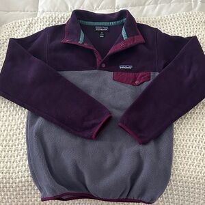 Patagonia Women’s Purple and Gray Fleece Shirt